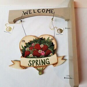Welcome Spring Wood Wall Hanger Sign Heart Strawberries Country